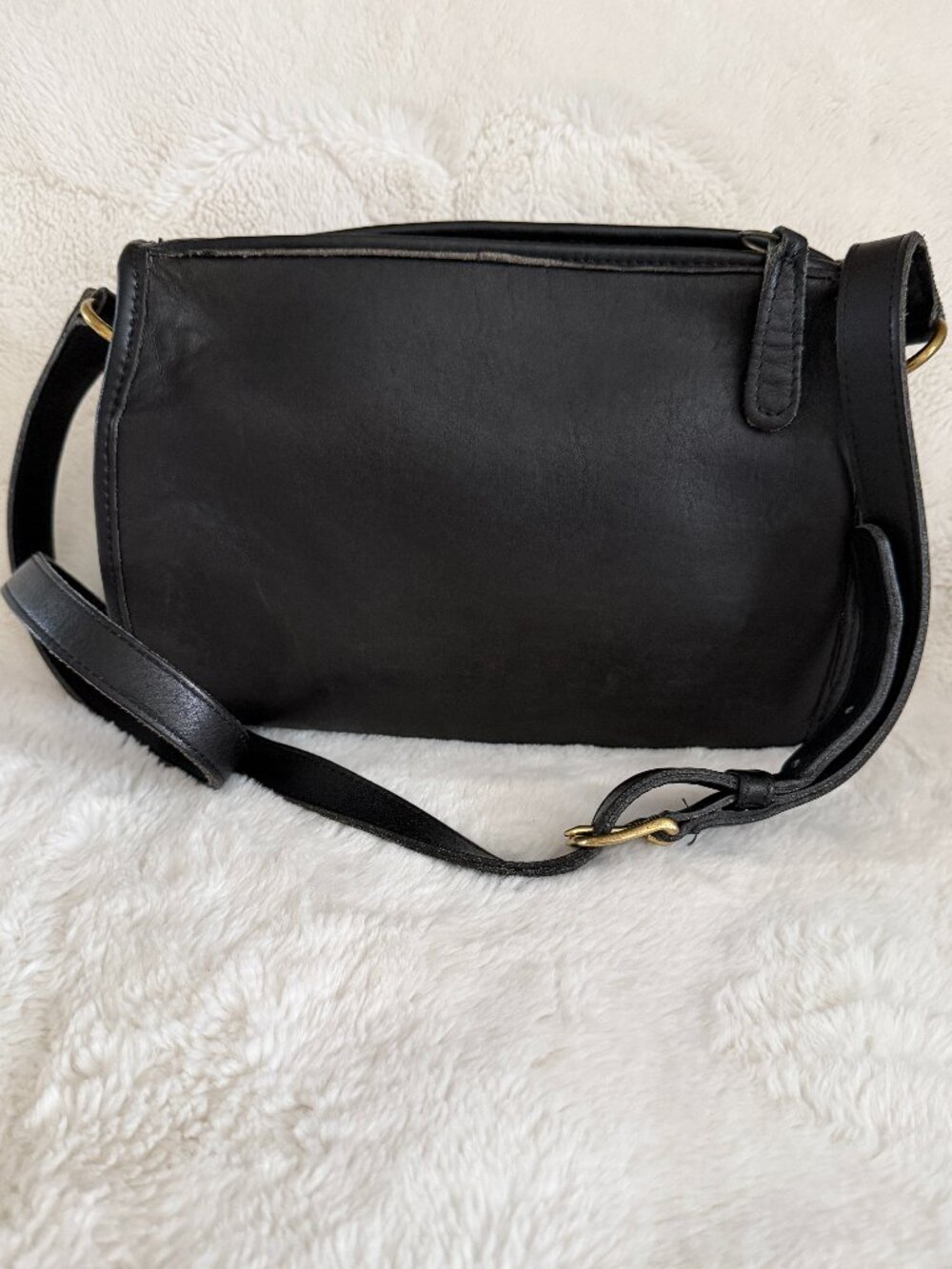 Vintage Coach Taylor legacy Leather Crossbody /Shoulder Bag # 0471-202